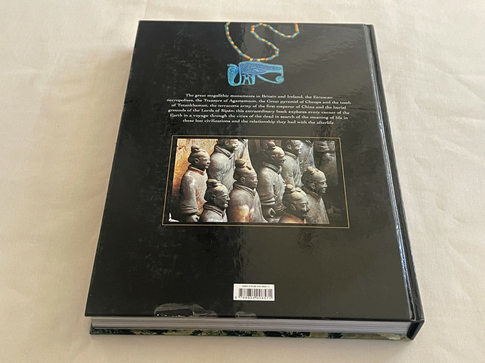ARCHAEOLOGY TREASURES 2006 vmb Publishers Hardback 10.5″x14.5″ 432 pages LKE NEW