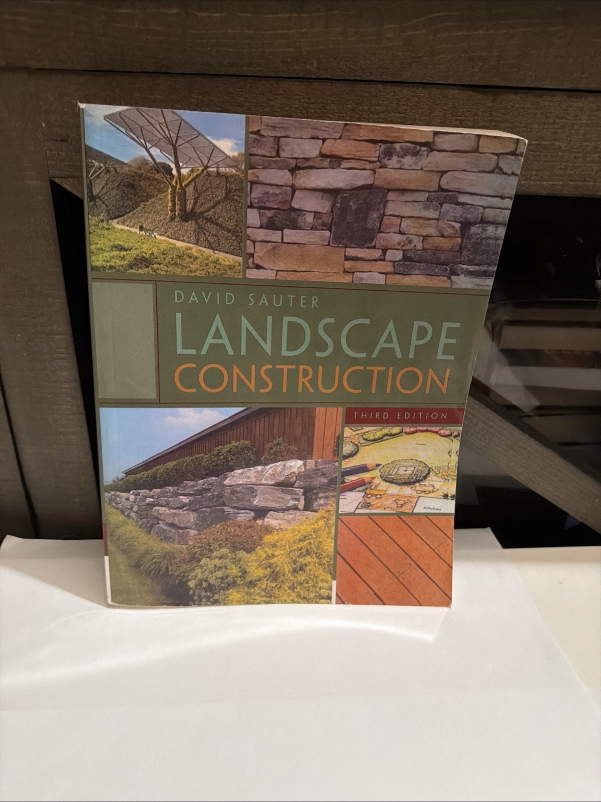 Landscape Construction – Paperback, by Sauter David – Good
