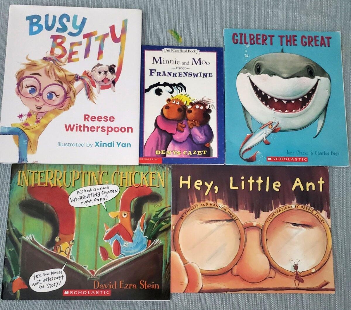Lot 25 ACCELERATED READER AR Level 2.0-2.9 2ND GRADE Picture Books