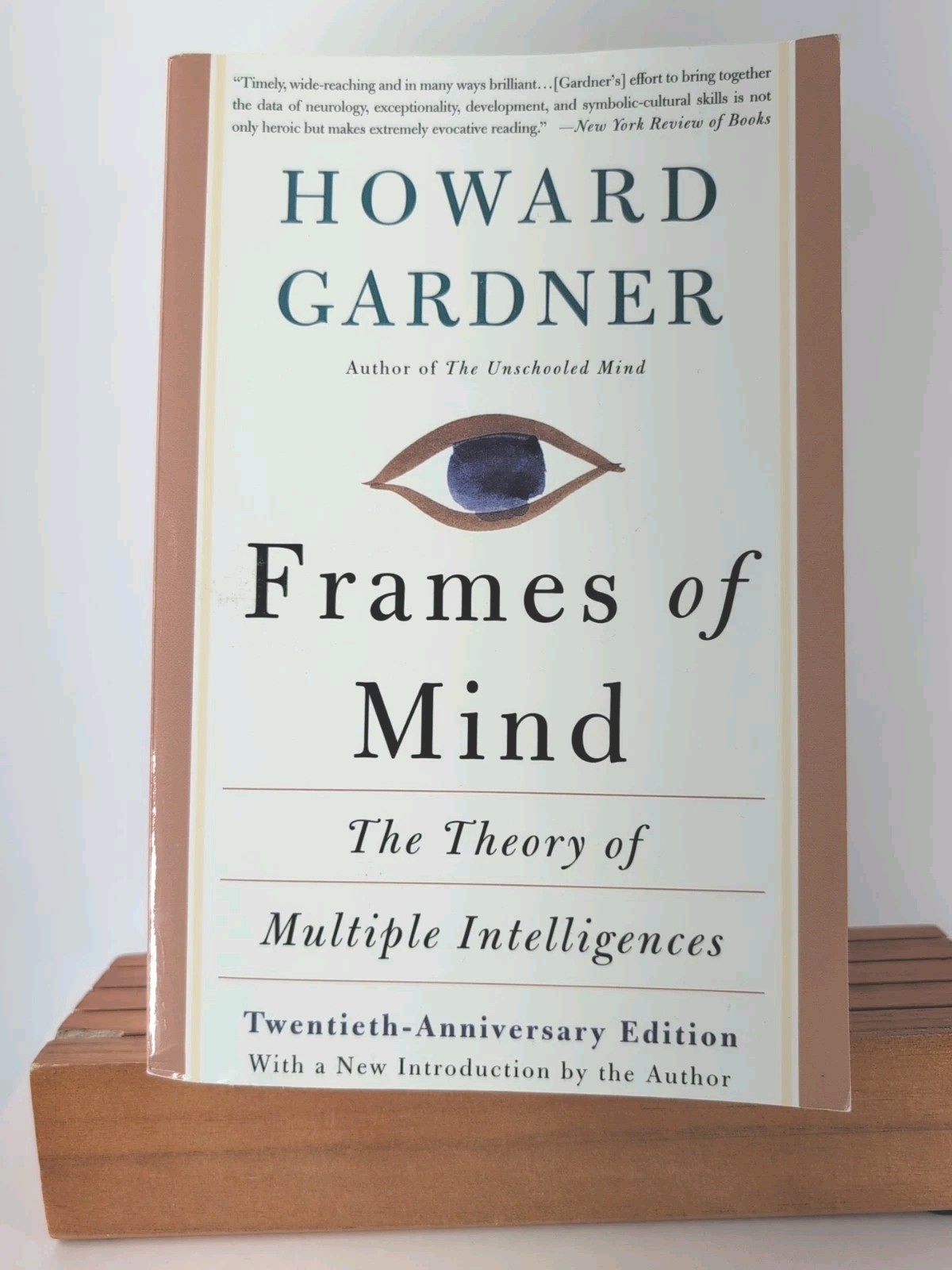 Frames Of Mind: The Theory Of Multiple Intelligences by Gardner Preowned