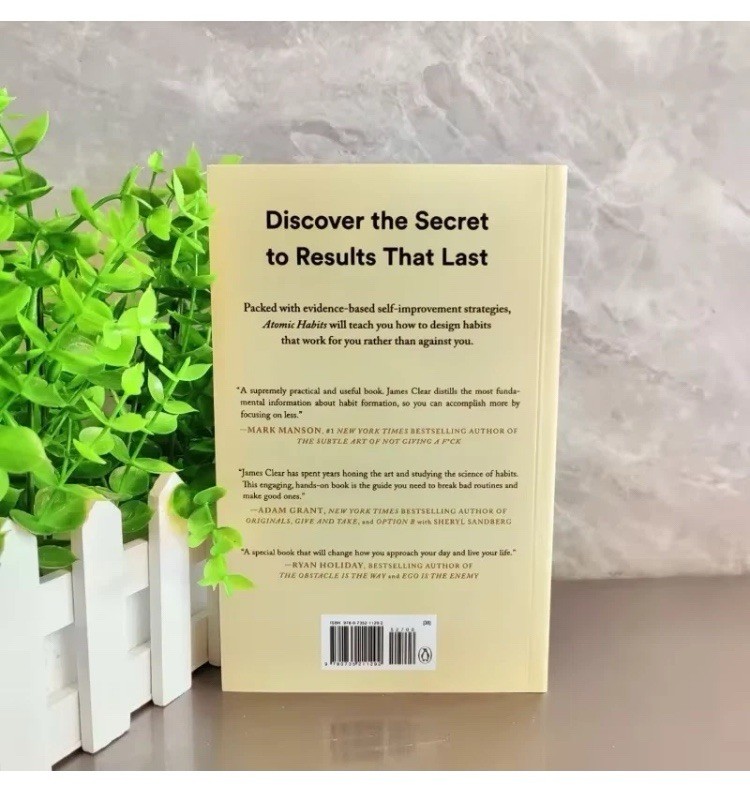 James Clear Atomic Habits Paperback 2018 Avery Self-Help Habits Self-Improvement