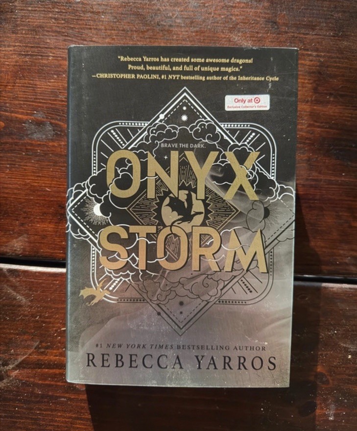 Onyx Storm Collector’s Edition Illustrated Hardcover Novel by Rebecca Yarros