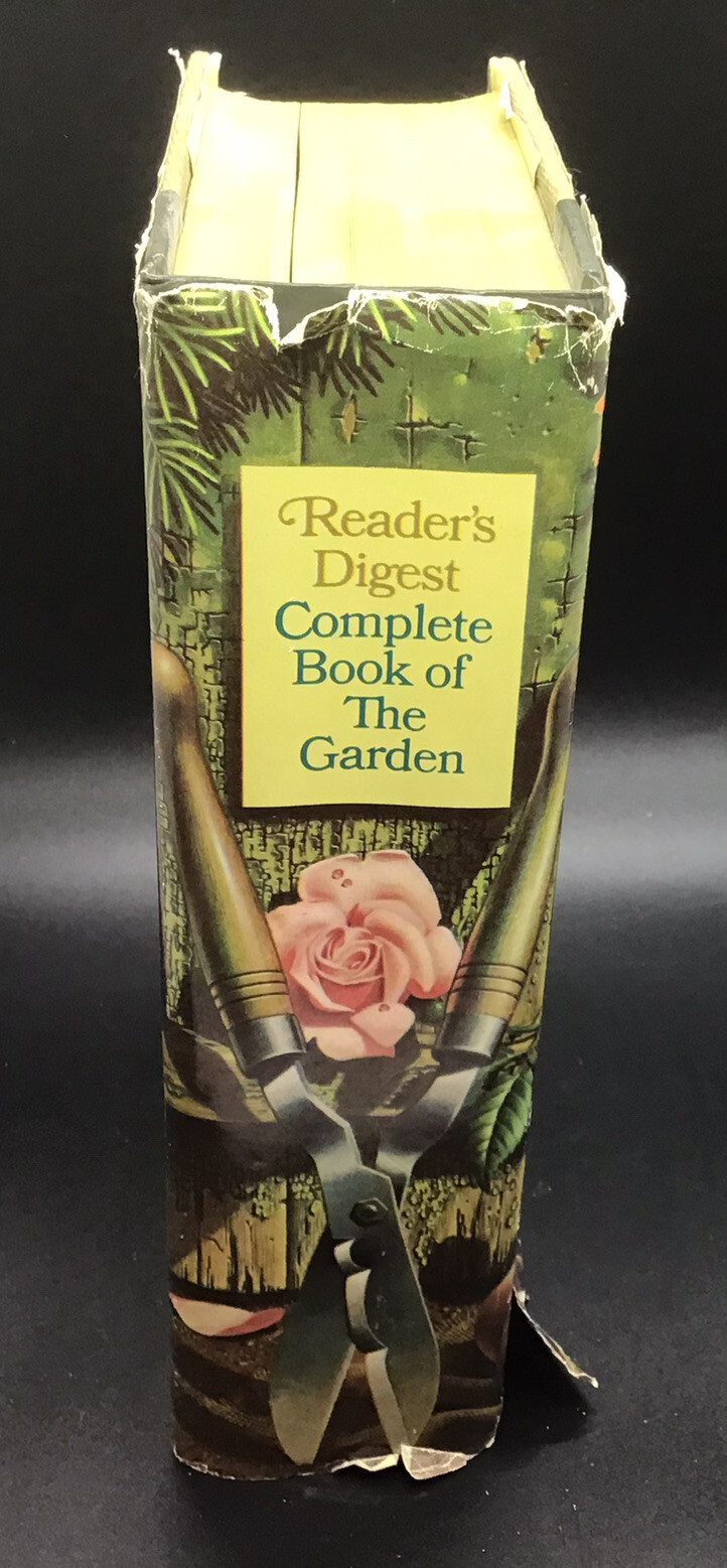 Vintage Reader’s Digest Complete Book Of The Garden 1967 Hardcover 896 Pages