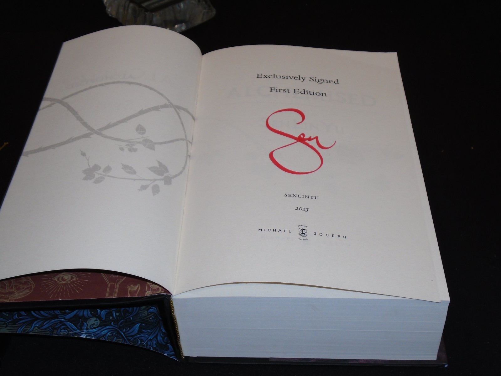 Signed SenLin Yu Alchemised UK First Slipcase Deluxe Ed Big Movie Deal Manacled