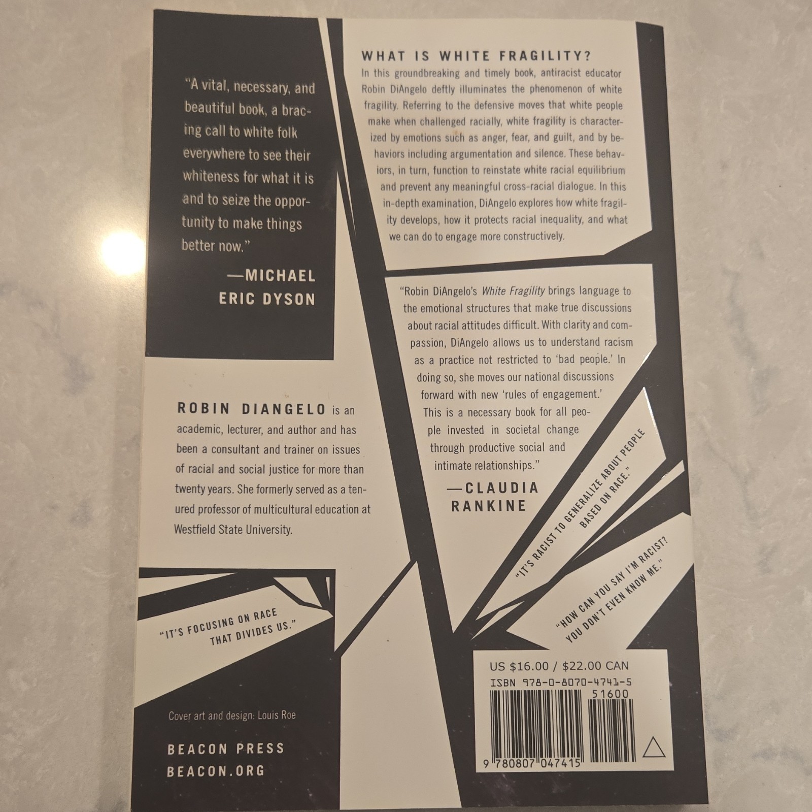 Robin DiAngelo White Fragility Trade Paperback 2018 Beacon Press English
