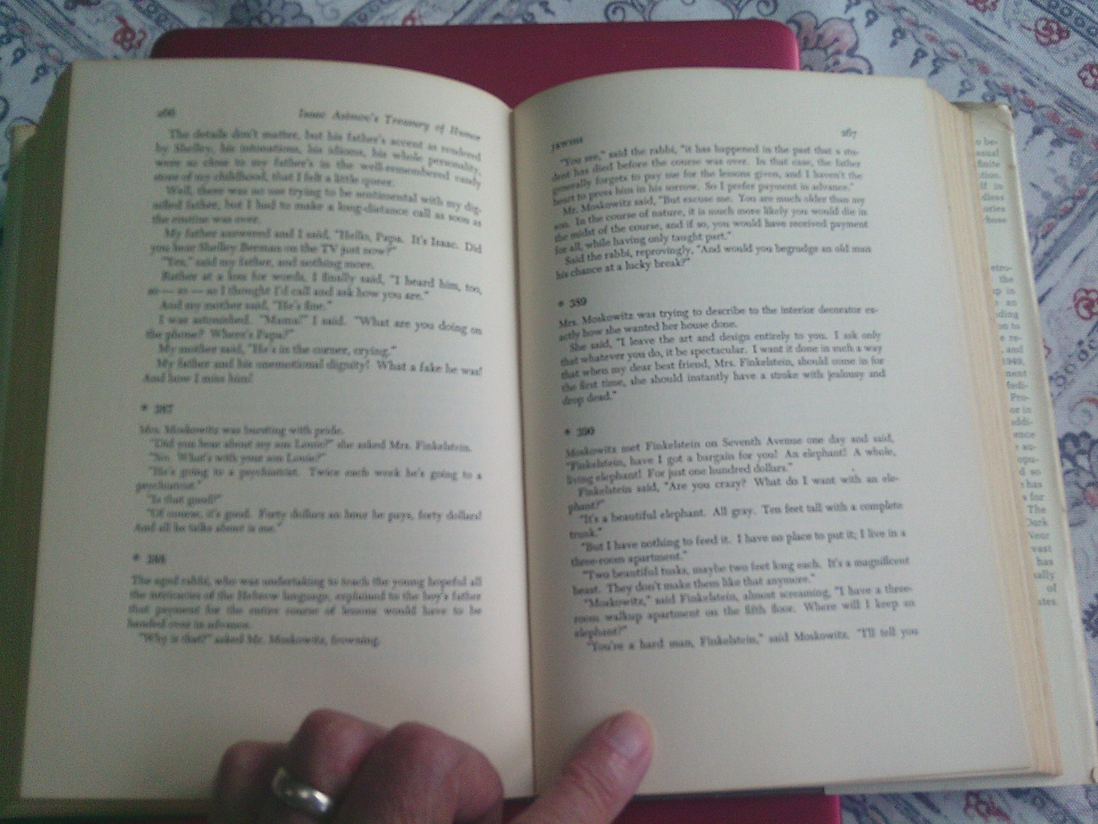Isaac Asimov’s Treasury of Humor, 1971 First Edition, 432 Pages