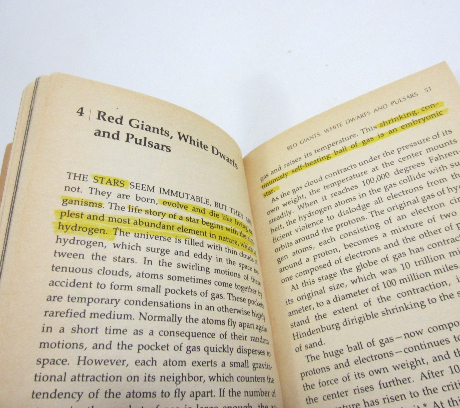 RED GIANTS and WHITE DWARFS Mans Descent From the Stars Robert Jastrow 1969 PB