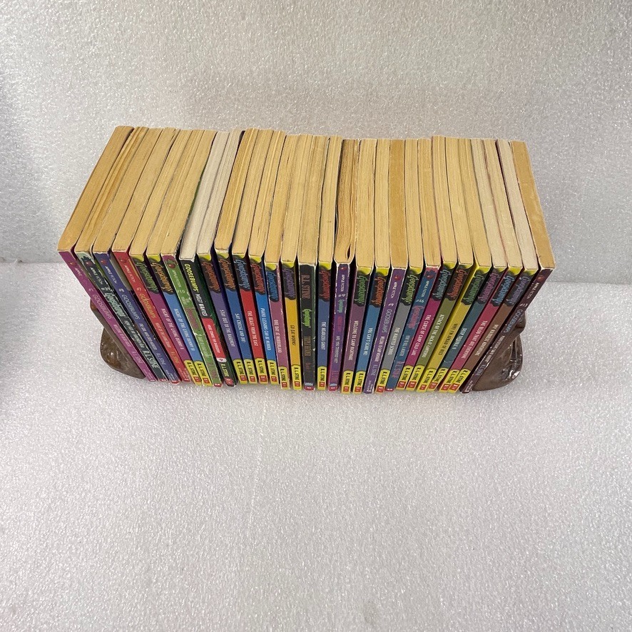 Goosebumps Lot of 29 by RL Stine – Apple Fiction 1990s-2010s – TPB