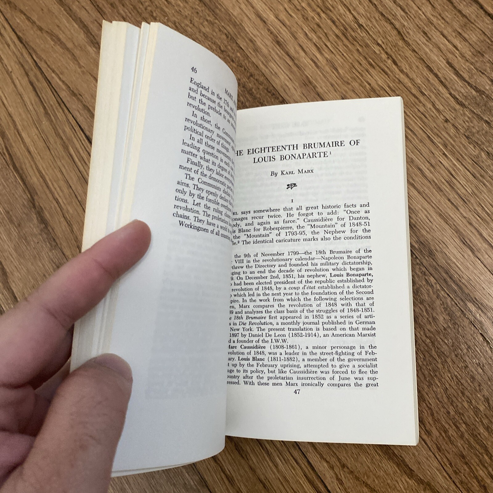 The Communist Manifesto Marx and Engels Editor Samuel H. Beer Crofts Classics