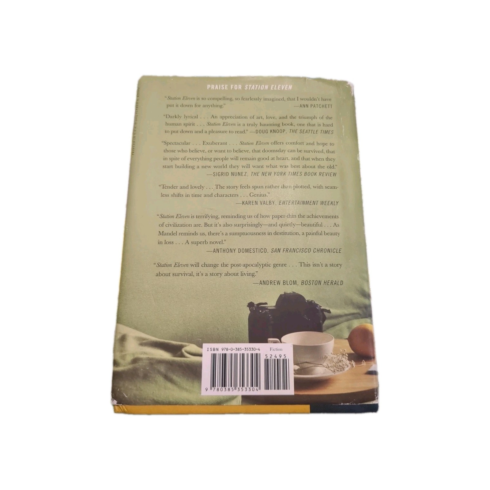 Station Eleven: A novel – Hardcover By Mandel, Emily St. John – GOOD
