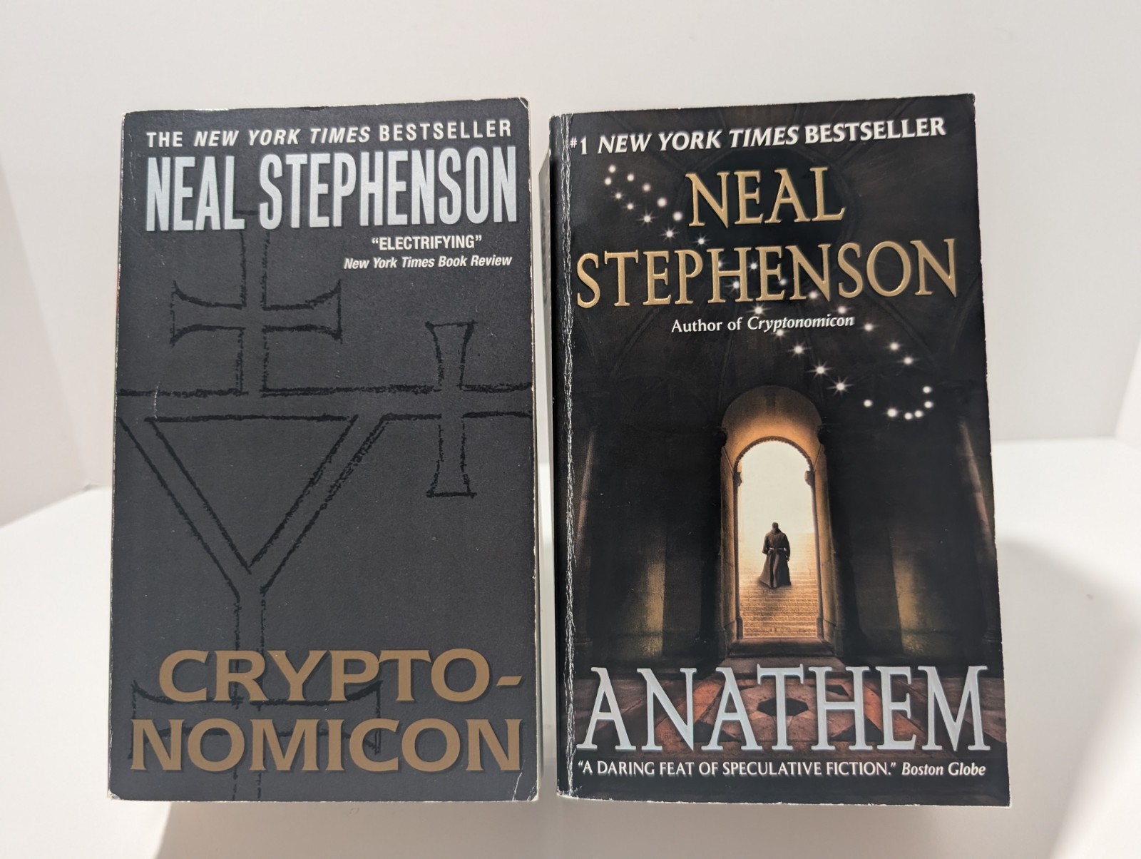 Neal Stephenson Cryptonomicon & Anathem Paperback Lot 2 Sci-Fi Cyberpunk Fiction