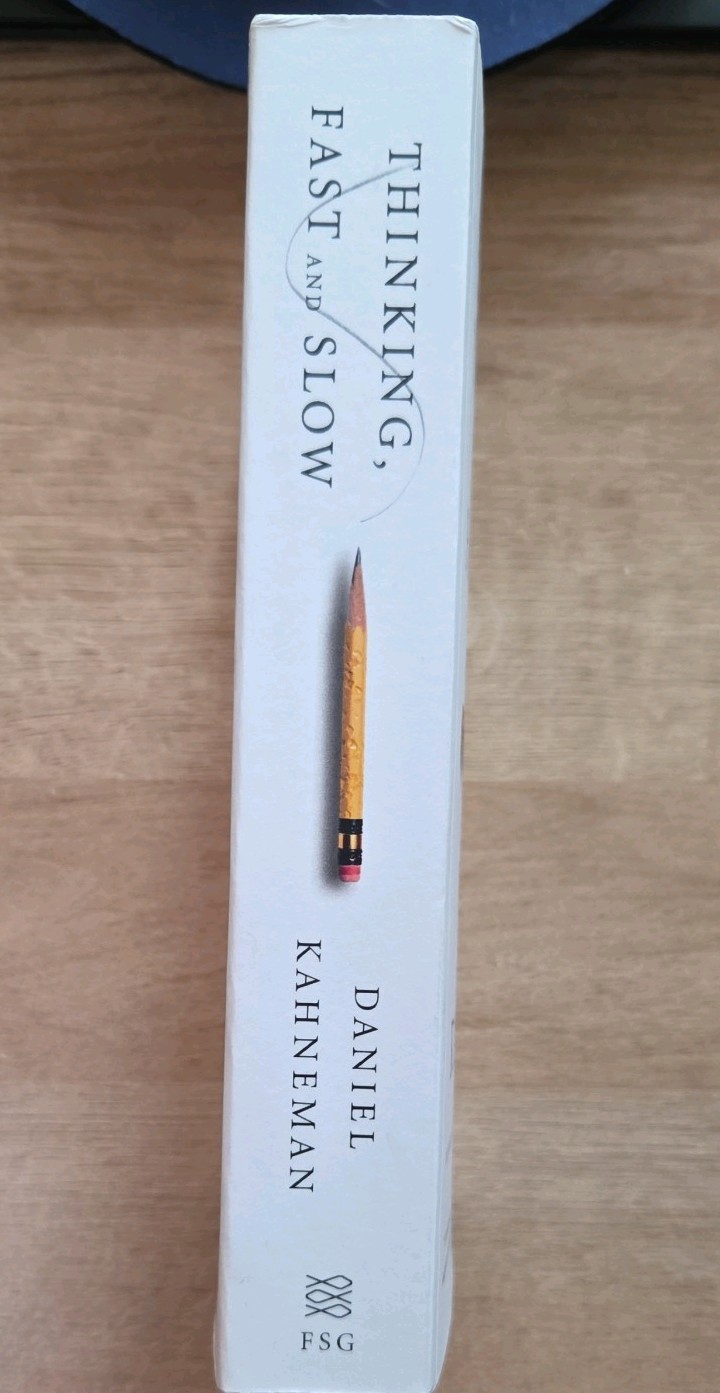 Thinking, Fast and Slow by Daniel Kahneman Paperback Like New First Edition 2011