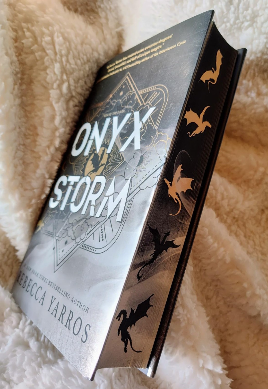 Onyx Storm Target Exclusive Edition By Rebecca Yarros Hardcover IN HAND New !