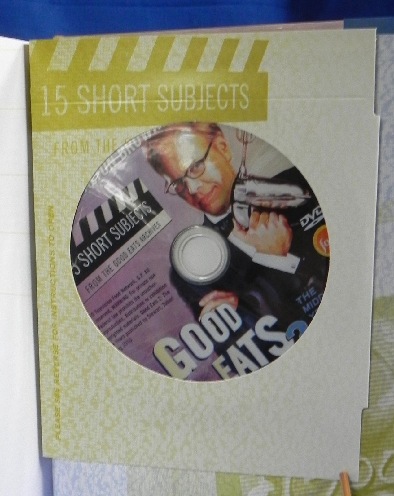 Alton Brown “Good Eats 2” Cookbook HCDJ + DVD, 428 Pages 6 Seasons, 2010 Exc.