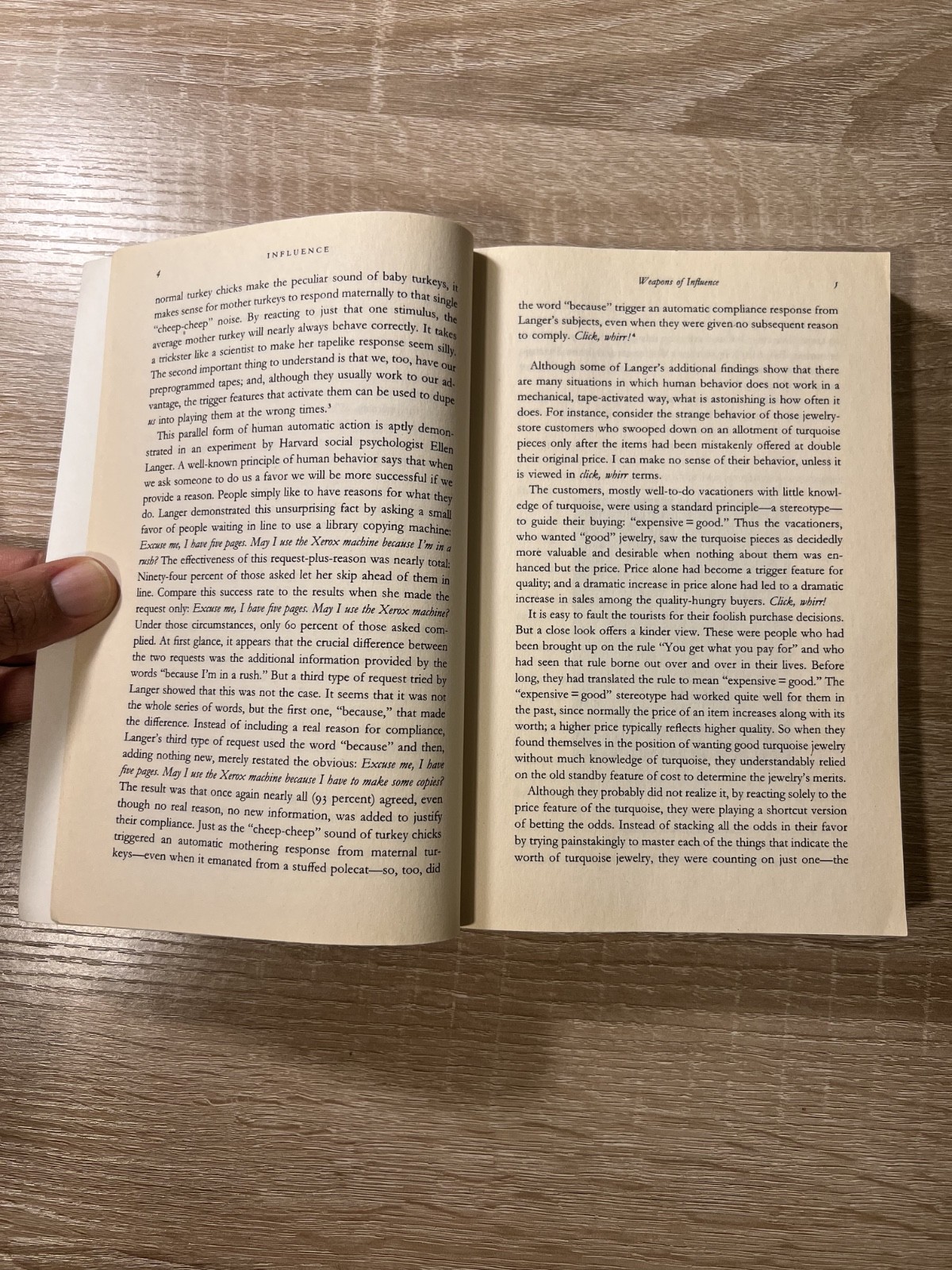 Influence The Psychology of Persuasion Robert B. Cialdini Paperback Book Revised