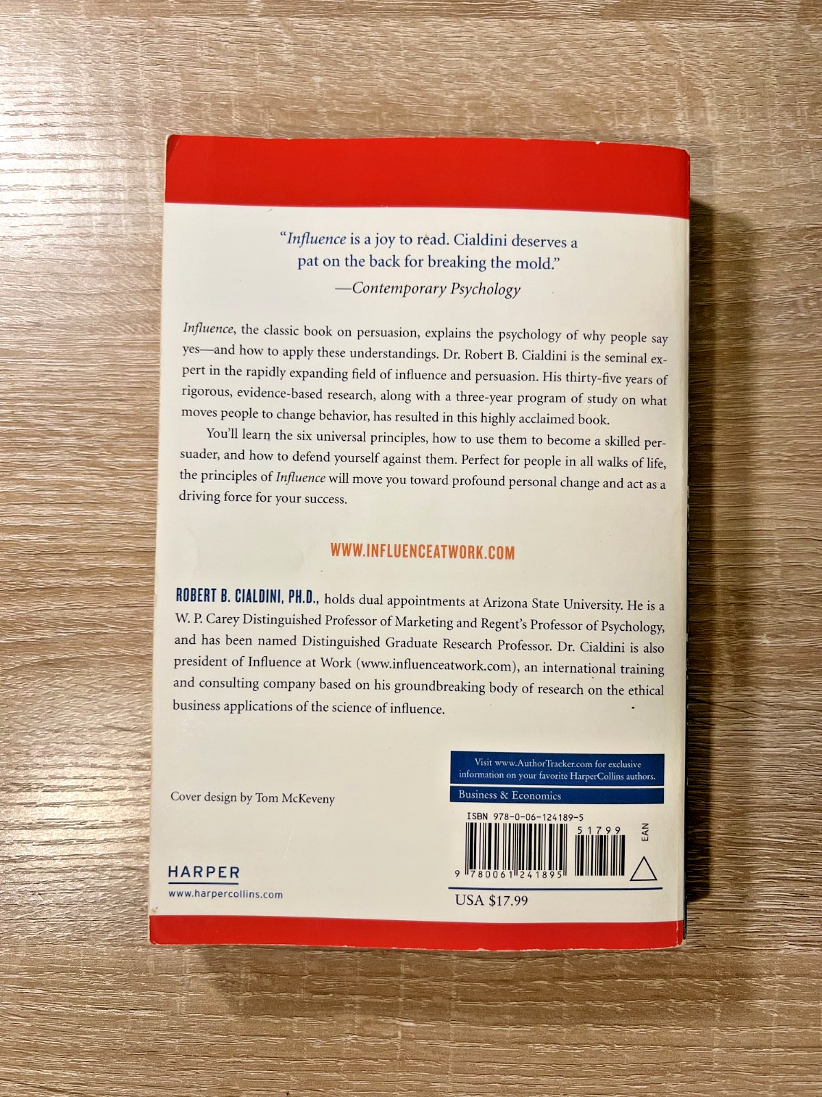 Influence The Psychology of Persuasion Robert B. Cialdini Paperback Book Revised