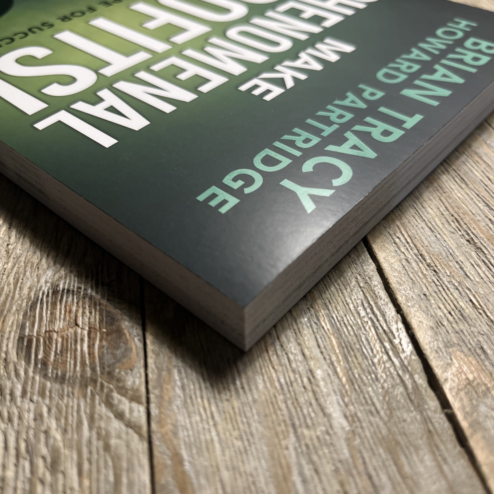 Make Phenomenal Products by Brian Tracy – New – Paperback Book – 5/19/26