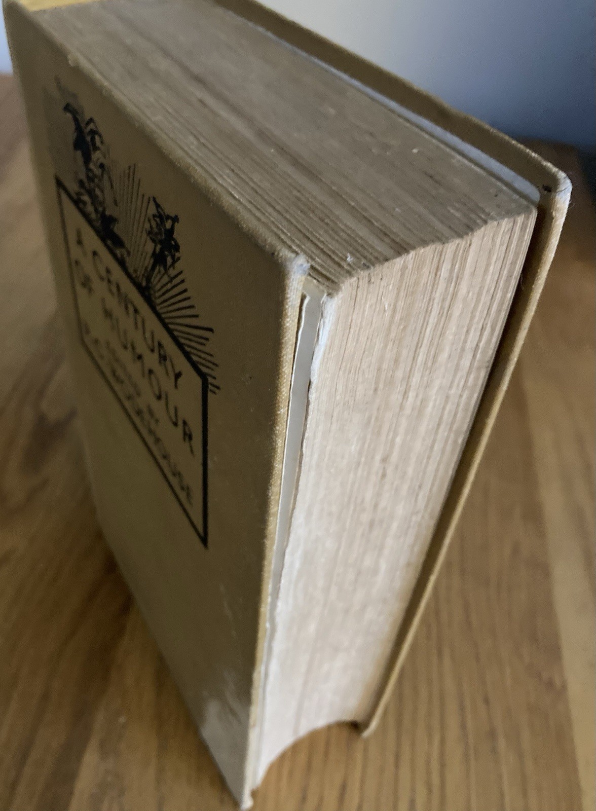 A Century of Humour. Edited by P. G. Wodehouse. 1934 Hutchinson HB. 1024 Pages