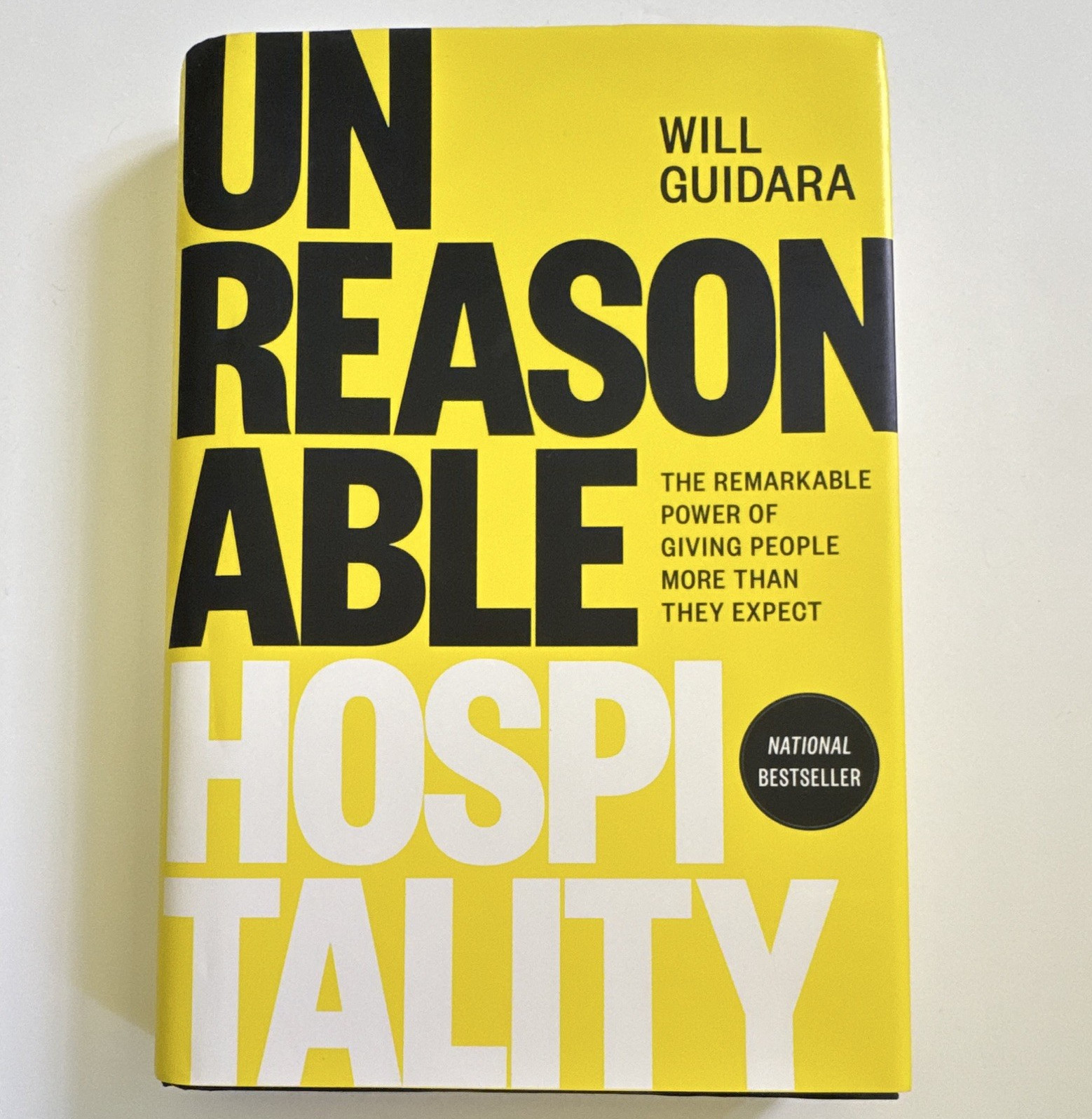 Will Guidara – Unreasonable Hospitality: Giving People More – hardcover Green