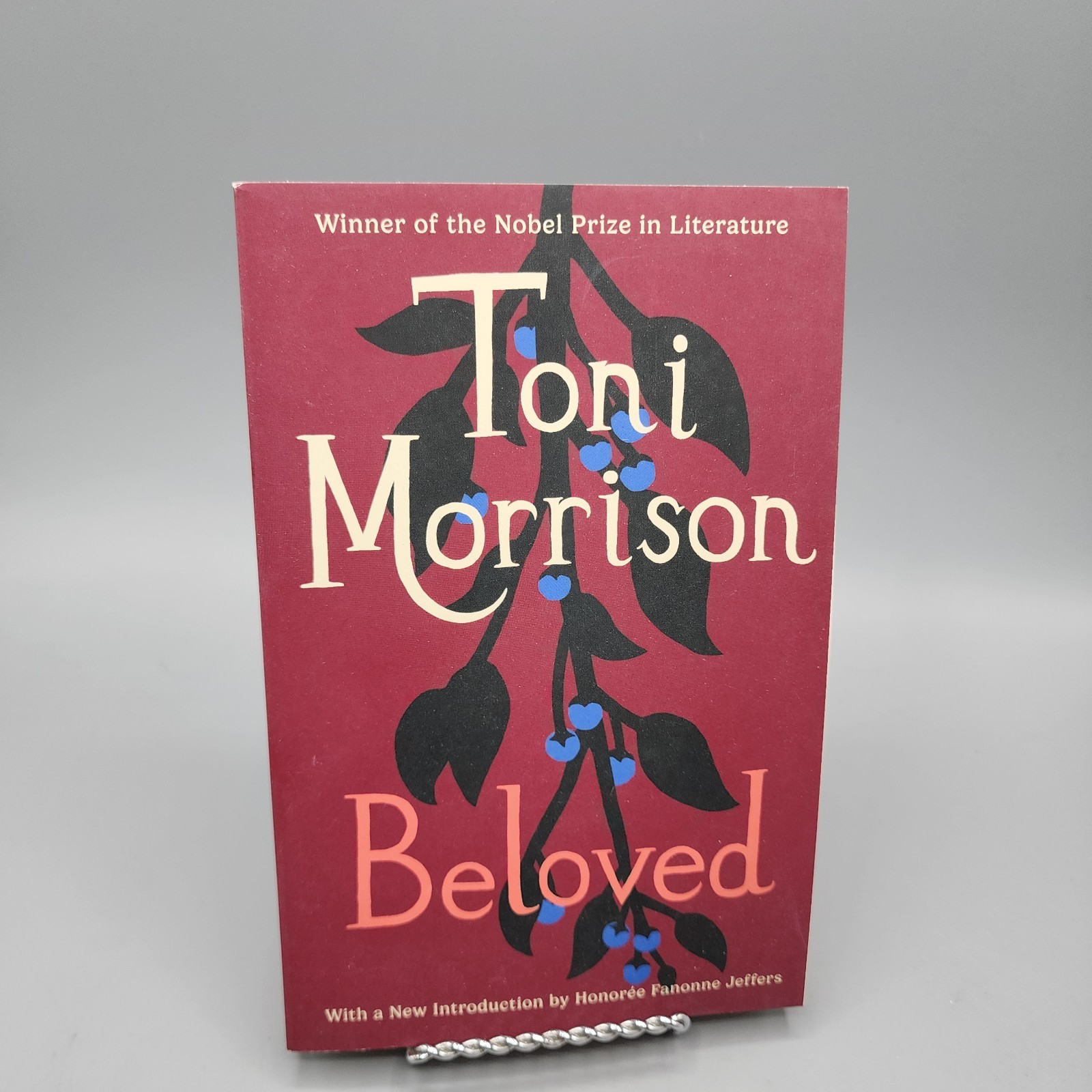 Beloved: Pulitzer Prize Winner – Paperback, by Toni Morrison – NEW