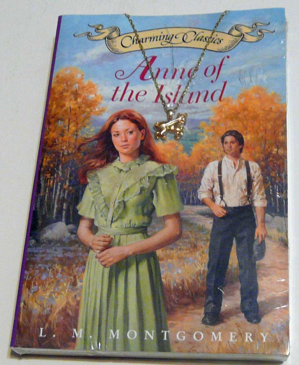 Anne of the Island Book and Charm (Anne of Green Gables, 3)