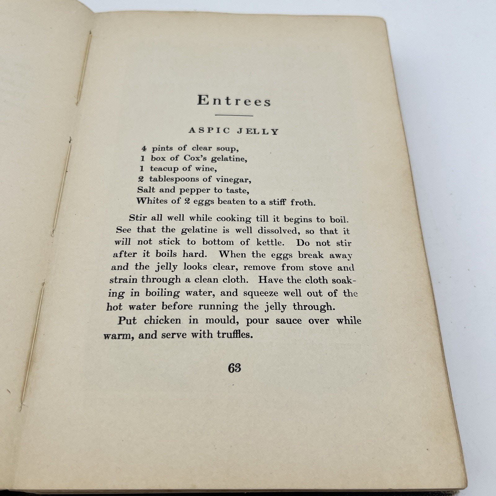 The Blue Grass Cook Book MINNIE C. FOX 1st Edition 1st Printing 1904