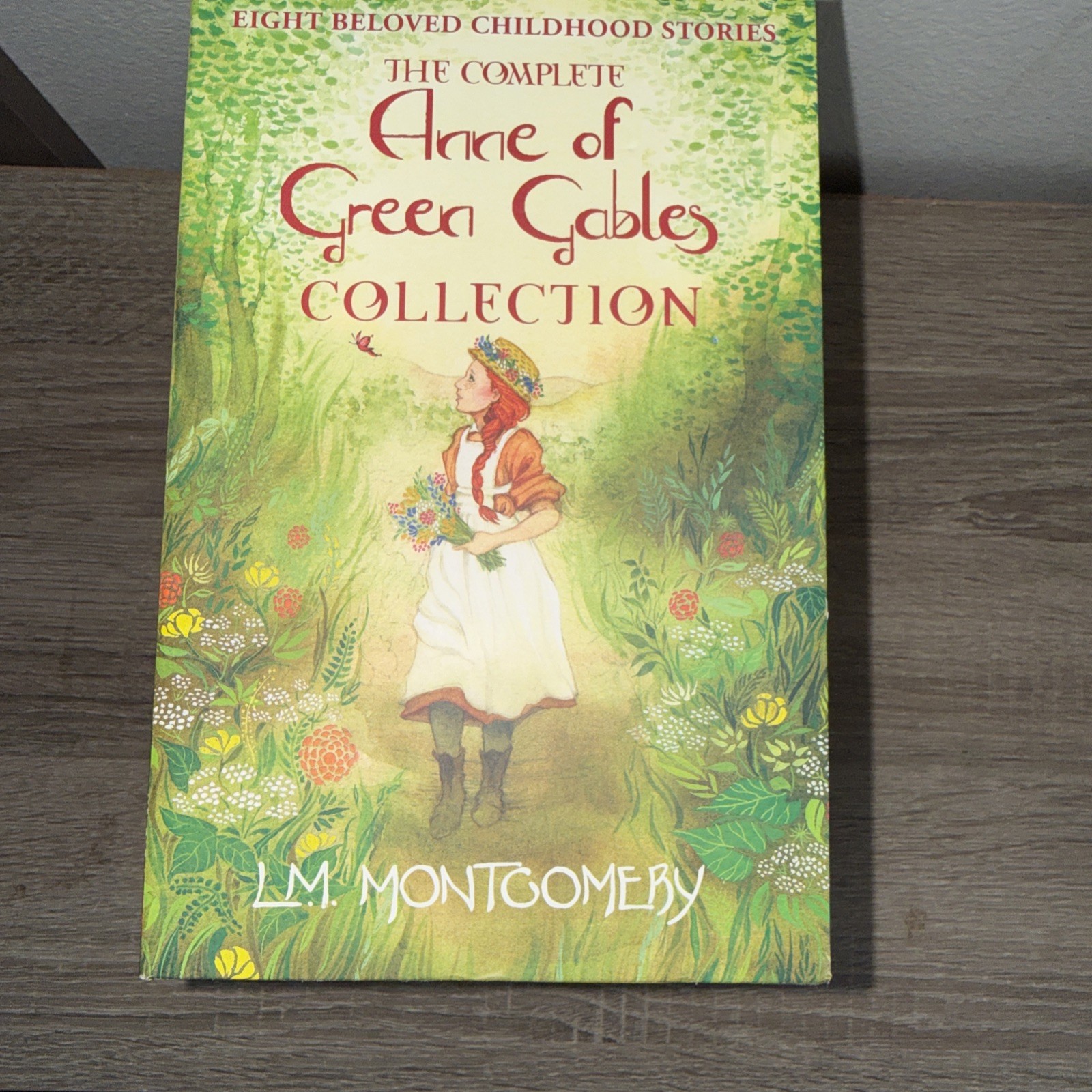 Anne of Green Gables The Complete Collection 8 Books Box (paperback) Sealed