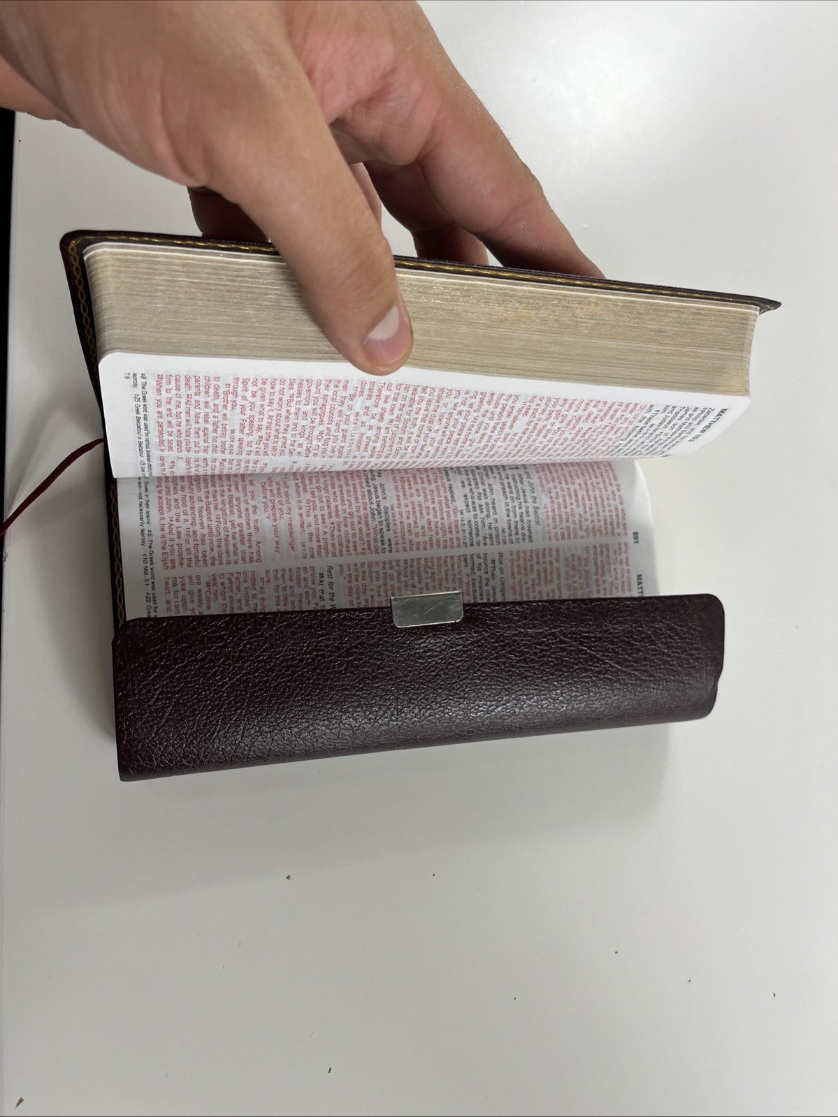 NIV – New International Bible, Trimline Snap Flap, Burg Leather, Zondervan 1984