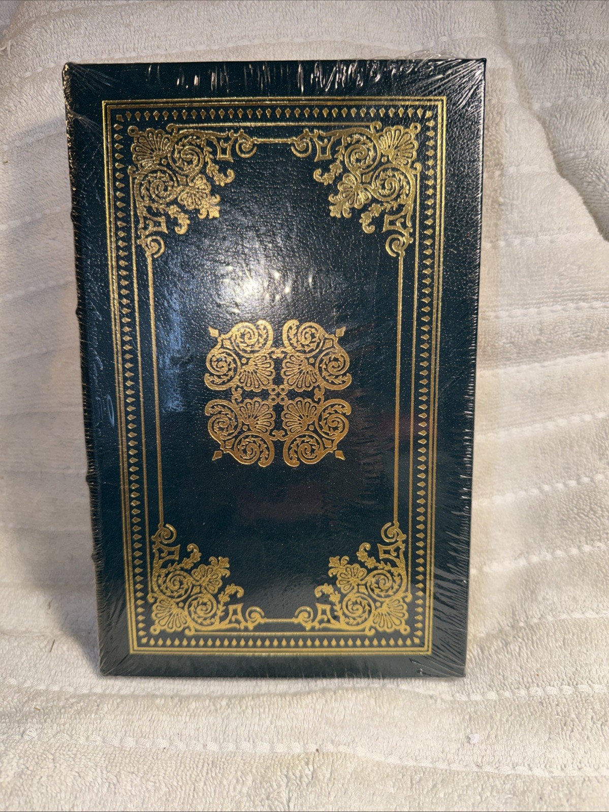 A Room of One’s Own by Virginia Woolf *NEW / SEALED EASTON PRESS*