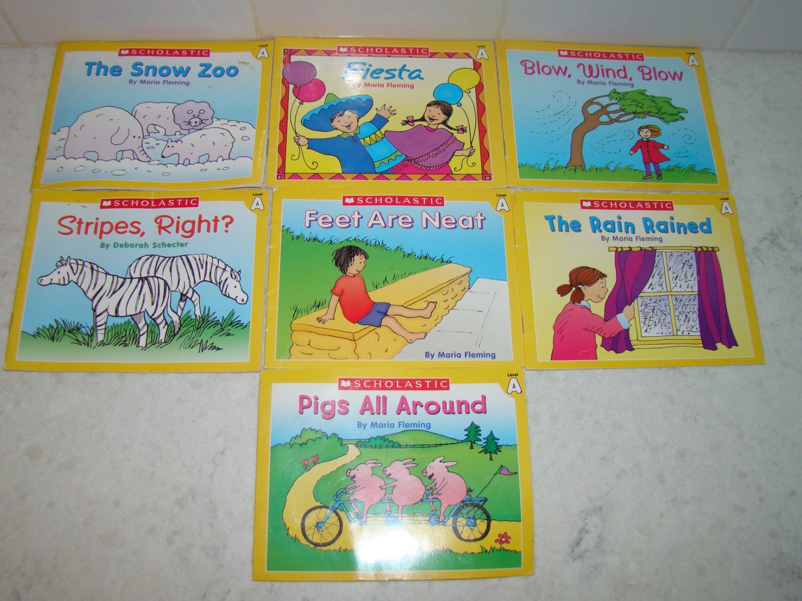 Lot 38 Little Leveled Readers Learn to Read Children’s Phonics Reading Books A-D