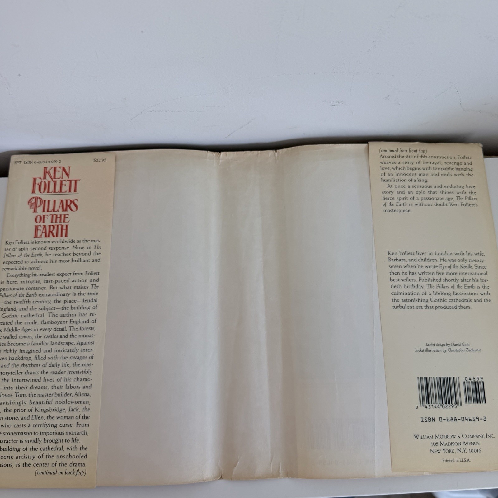 Pillars of the Earth Ken Follett 1st printing/edition HCDJ 1989