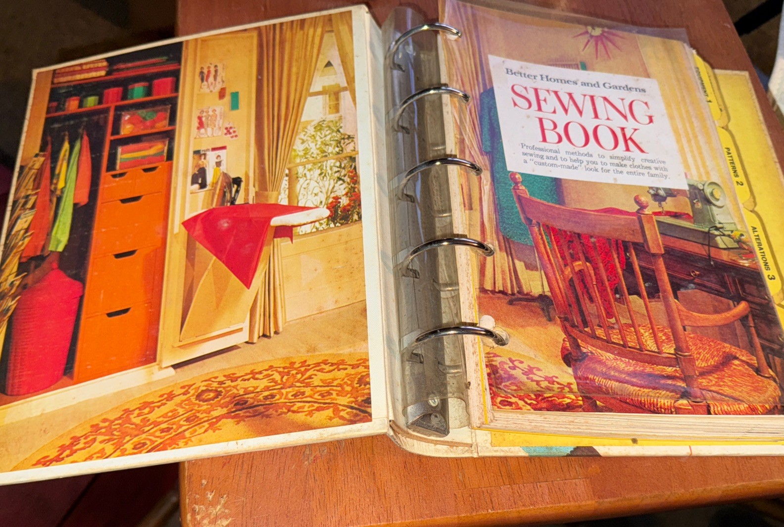 Sewing Book Better Homes and Gardens 1970 Illustrated HC 5-Ring Binder 360 Pages