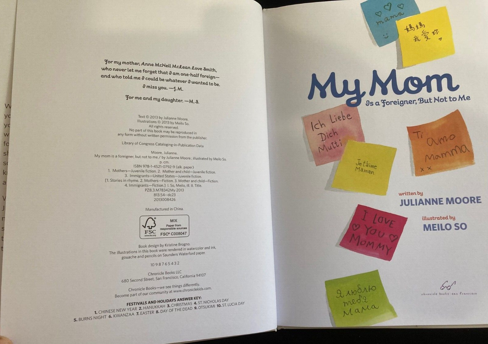 My Mom Is a Foreigner, but Not to Me by Julianne Moore (2013, Hardcover)