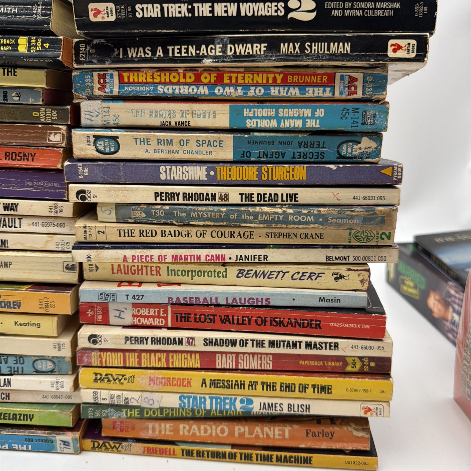 Lot of 60 Used Vintage Science Fiction Paperbacks 50s 60s 70s Great Condition