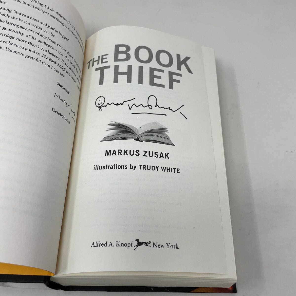 The Book Thief by Markus Zusak HC First Thus Like New 2013 Signed