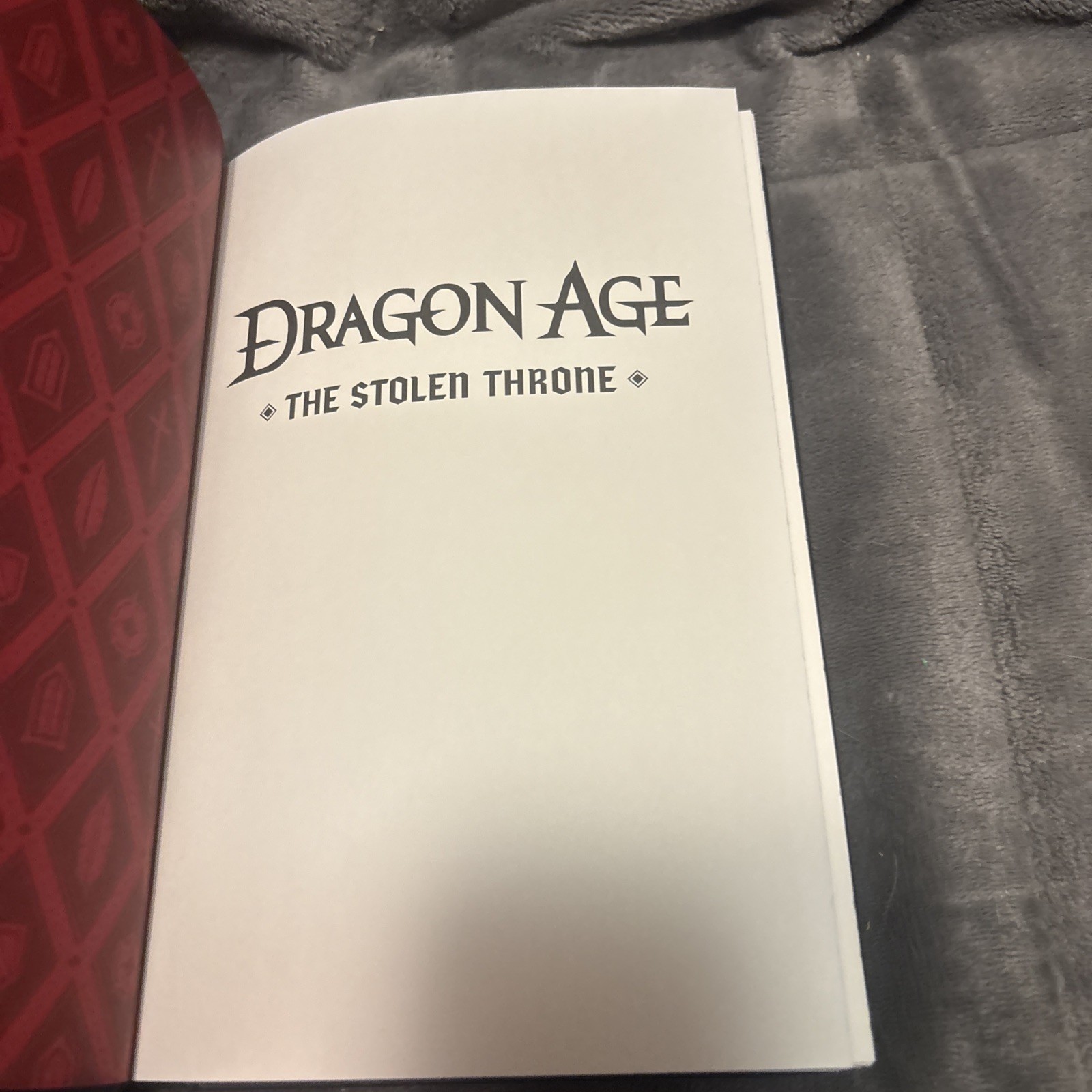 Dragon Age: The Stolen Throne Deluxe Edition, Dark Horse Comics RARE 📚📚📚