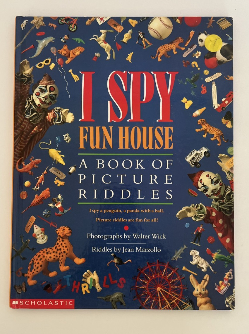 I Spy Fun House A Book of Picture Riddles Jean Marzollo 1993 First Printing Blue