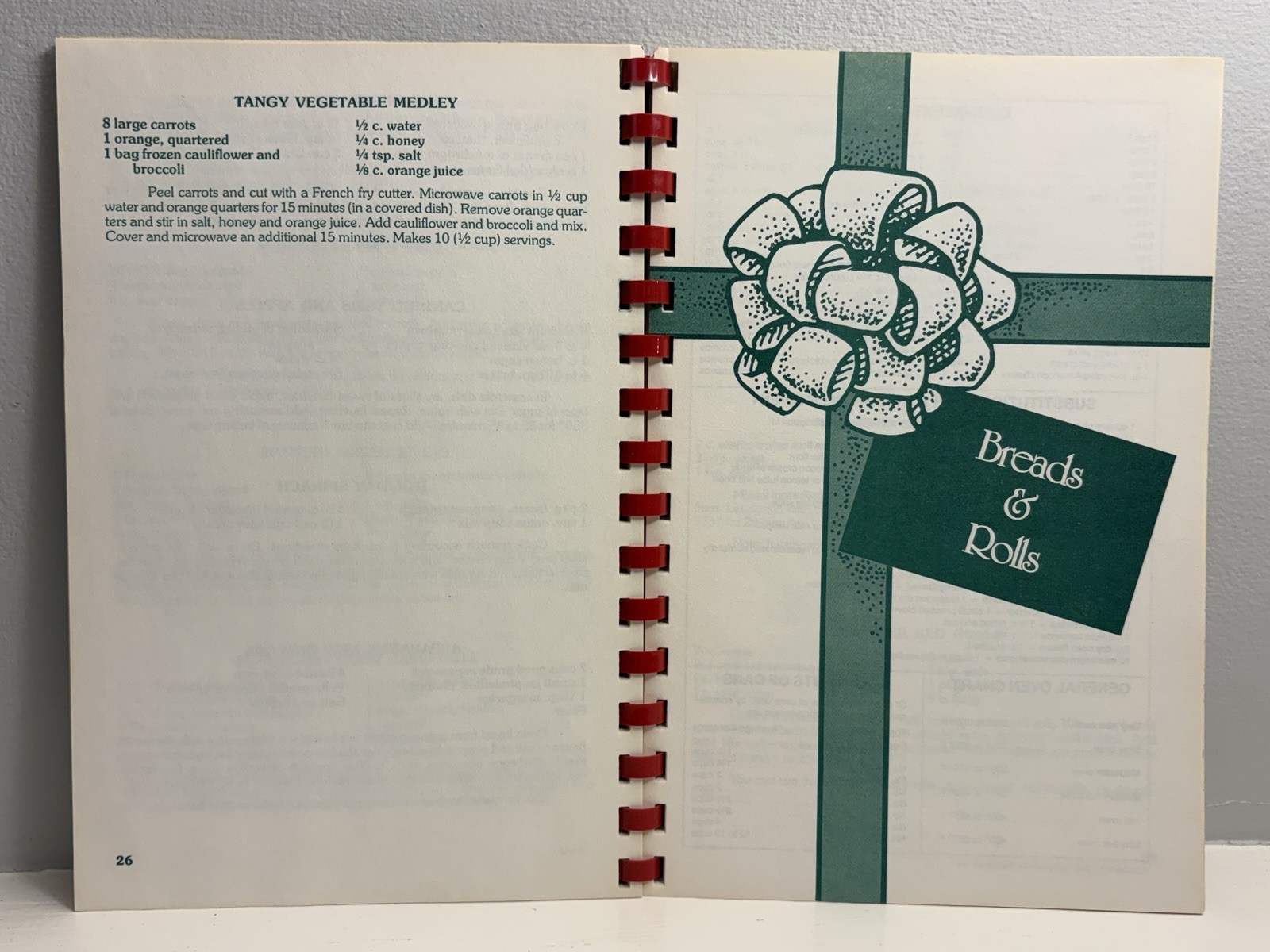 Signed Dollywood Country Christmas Recipes Cookbook 1990 Dolly Parton Autograph