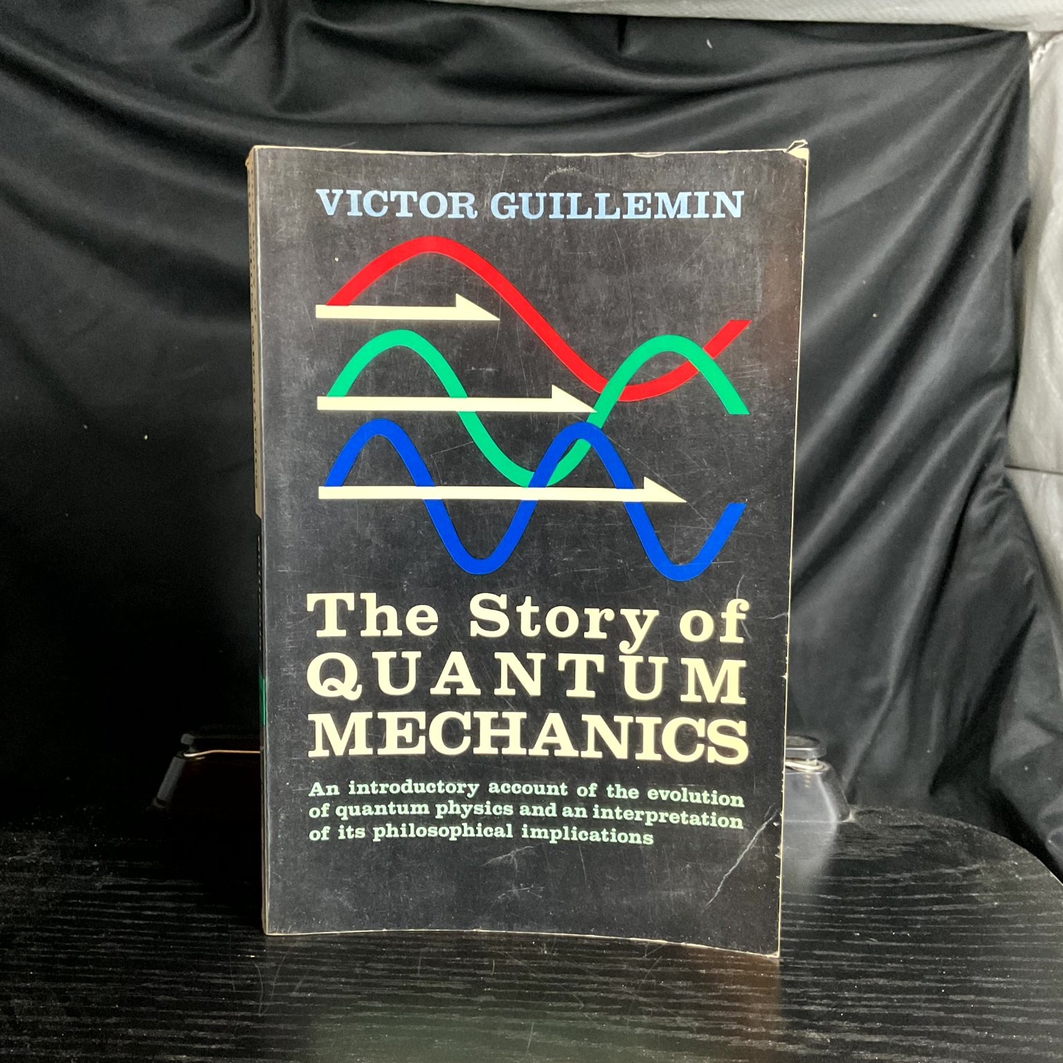 The Story of Quantum Mechanics Victor Guillemin 1968 Physics Illustrated