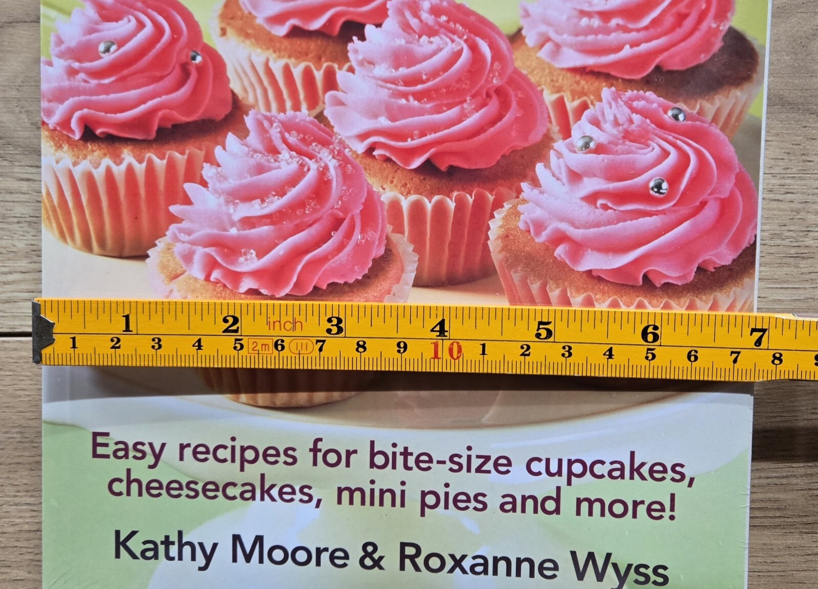 Babycakes Cupcake Cookbook, 175 Best Cupcake Maker Recipes, Sealed, 216 Pages
