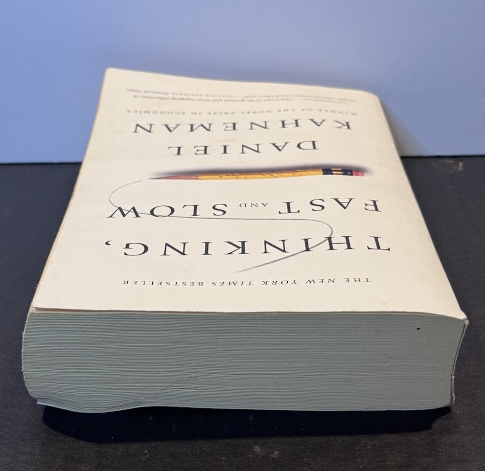 Thinking, Fast and Slow – Paperback By Kahneman, Daniel – GOOD
