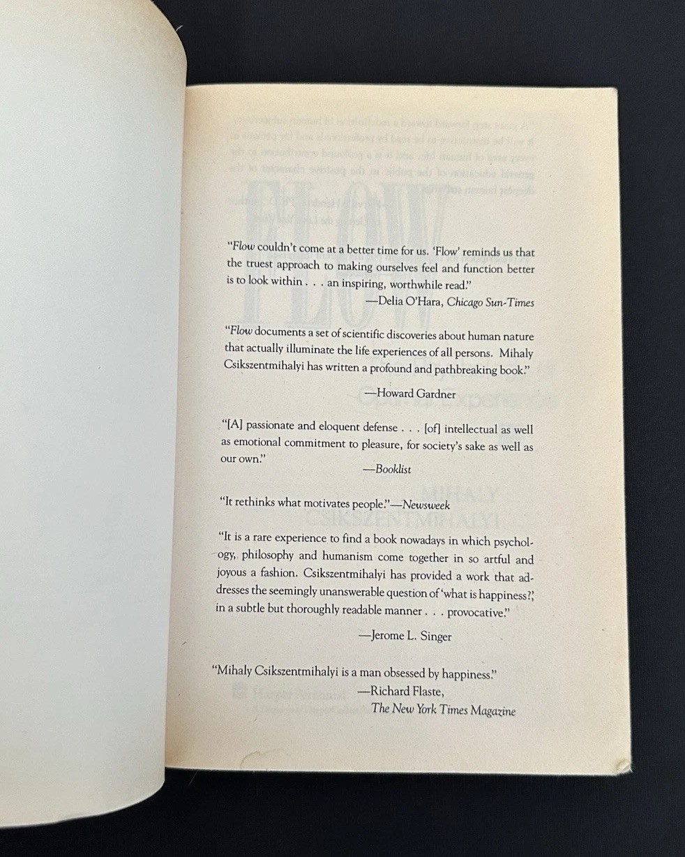 SIGNED Flow Mihaly Csikszentmihalyi 1973 PB Psychology Optimal Experience VG