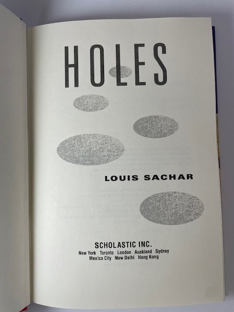 Holes – Louis Sachar – Hardcover 1st Edition 1st Printing– Scholastic – Rare