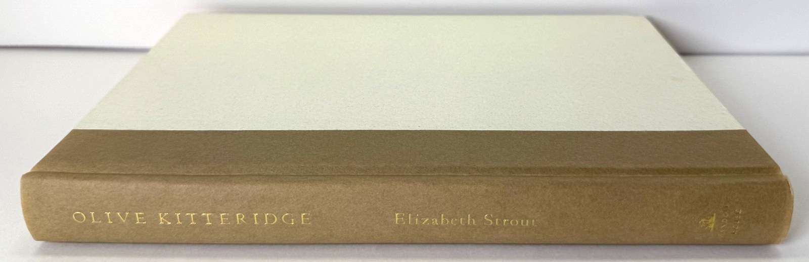 Olive Kitteridge (Pulitzer) Elizabeth Strout 2008 1st edition 1st print in Mylar