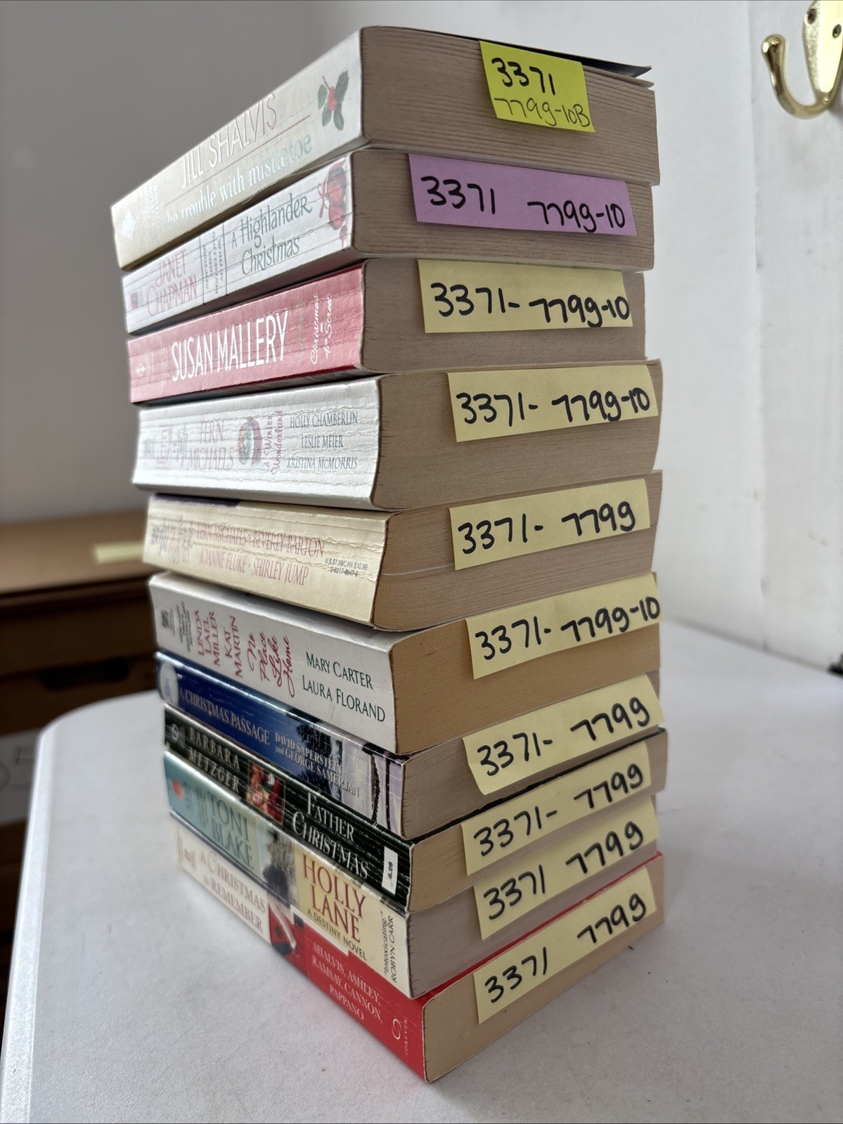 Lot of 10 – Christmas Romance & General Fiction – Mixed Authors – Free Shipping