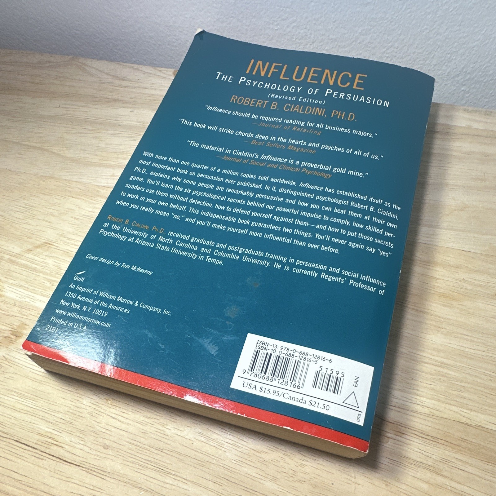 Robert B. Cialdini Influence: The Psychology of Persuasion Revised PB
