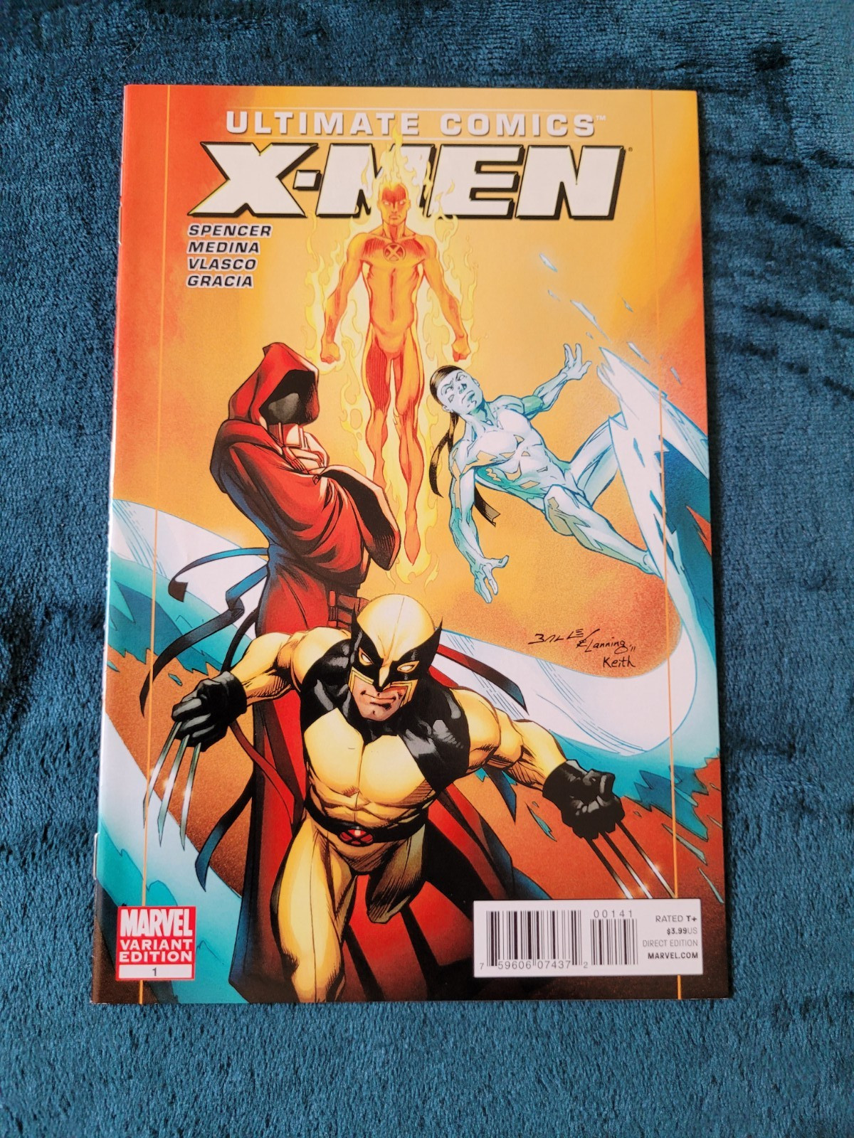 Ultimate Comics X-Men #1 variant cover (Dec’11) Near Mint