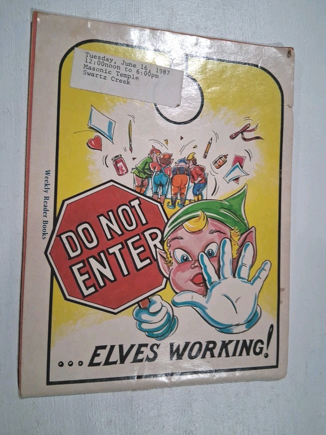 Vintage 1984 Easy-To-Make Holiday Crafts by B. McCall -Halloween, Easter-DYI Kid