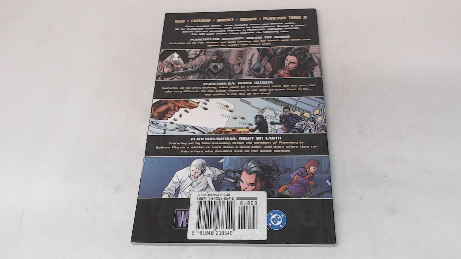 Planetary: Crossing Worlds, Ellis, Warren, Titan Books Ltd, 2004,