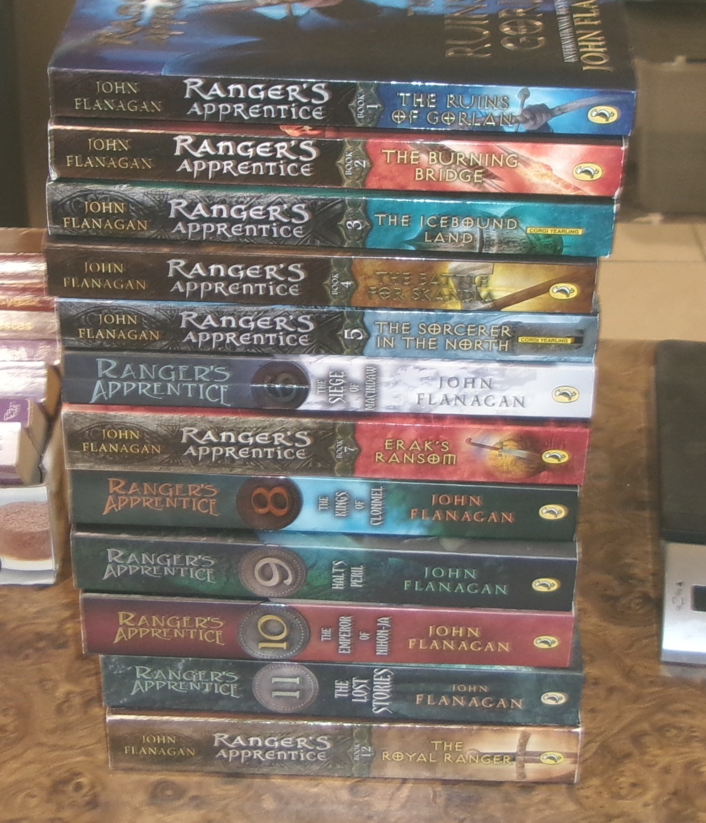 12 Ranger’s Apprentice Books Complete Set 1-12 Lot